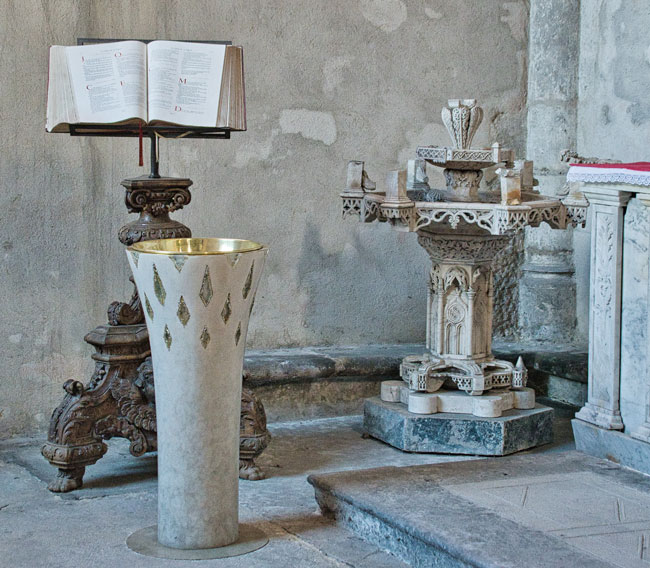 B&eacute;nitier alb&acirc;tre de Pr&eacute;-Basson